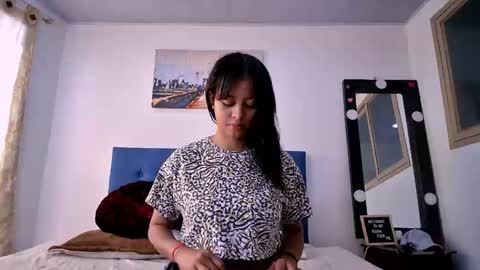 shara_soul online show from November 2025 03:00:02 PM