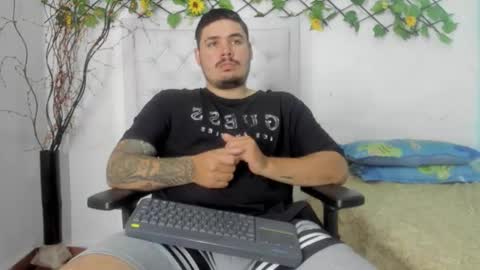 Snapshot of sharkmerlin chatting on November 2025 06:51:02 AM jhon deibyd online show from November 2025 06:51:02 AM