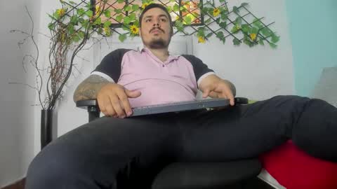 Snapshot of sharkmerlin chatting on November 2025 08:42:02 PM jhon deibyd online show from November 2025 08:42:02 PM