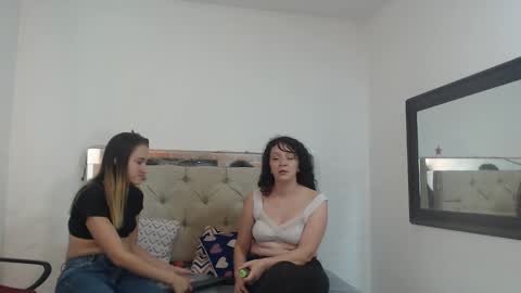 Snapshot of sharlotte__jones chatting on January 2025 06:08:02 PM Sara online show from January 2025 06:08:02 PM