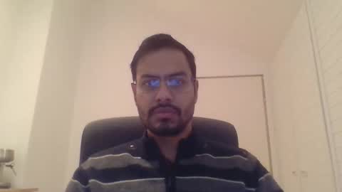 Snapshot of sharmamanxyz chatting on December 2025 07:06:02 AM sharmamanxyz online show from December 2025 07:06:02 AM