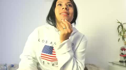 Snapshot of sharol_xx chatting on March 2026 10:03:02 PM Sharol smile online show from March 2026 10:03:02 PM