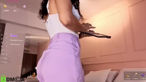 Snapshot of sharonn___ chatting on December 2025 03:45:02 AM Sharon online show from December 2025 03:45:02 AM