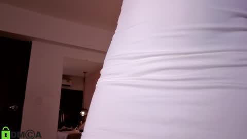 Snapshot of sharonn___ chatting on December 2025 04:10:02 AM Sharon online show from December 2025 04:10:02 AM