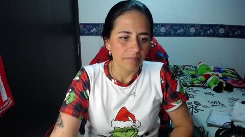 Snapshot of sharoon__cherry_ chatting on November 2025 05:43:01 AM sharon online show from November 2025 05:43:01 AM