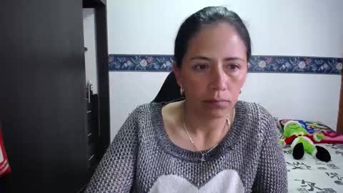 Snapshot of sharoon__cherry_ chatting on December 2025 12:32:02 PM sharon online show from December 2025 12:32:02 PM