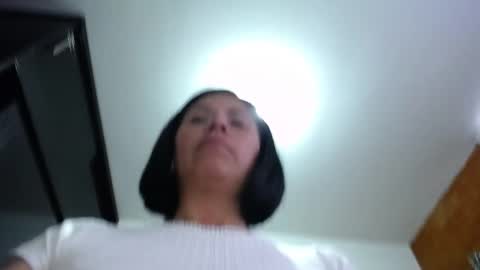 Snapshot of sharoon__cherry_ chatting on December 2025 12:34:02 PM sharon online show from December 2025 12:34:02 PM