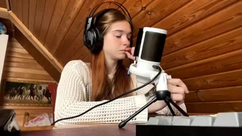 Snapshot of shavonflosi chatting on May 2026 05:13:02 AM Maria online show from May 2026 05:13:02 AM