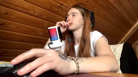 Snapshot of shavonflosi chatting on June 2026 04:43:02 AM Maria online show from June 2026 04:43:02 AM