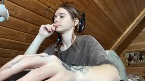 Snapshot of shavonflosi chatting on June 2026 04:17:01 AM Maria online show from June 2026 04:17:01 AM