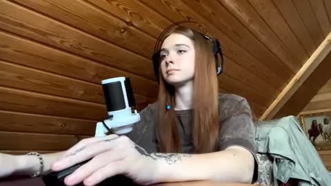 Snapshot of shavonflosi chatting on June 2026 04:19:02 AM Maria online show from June 2026 04:19:02 AM