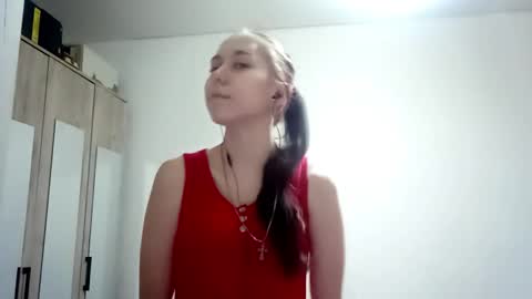 Snapshot of shawanaanene chatting on December 2025 11:41:02 AM Annette online show from December 2025 11:41:02 AM