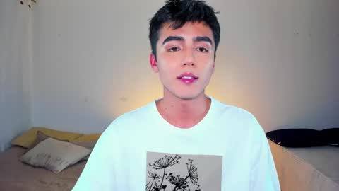 Snapshot of shawn__sanderson chatting on December 2024 12:08:01 AM Shawn online show from December 2024 12:08:01 AM