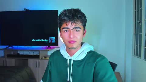 Snapshot of shawn__sanderson chatting on October 2025 10:00:02 PM Shawn online show from October 2025 10:00:02 PM