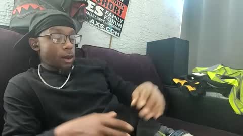 shawnvegas67 online show from February 2026 07:09:02 PM