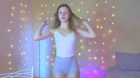 Snapshot of shawty_girl_ chatting on December 2024 10:34:02 AM Sonya online show from December 2024 10:34:02 AM