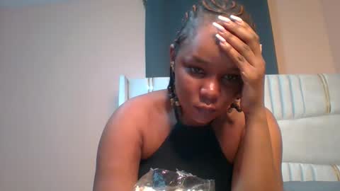 Snapshot of shay_diva chatting on October 2025 09:25:01 PM Shay diva online show from October 2025 09:25:01 PM
