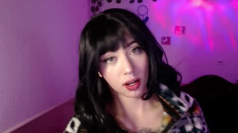 Shayla 3 online show from December 2025 11:14:02 AM