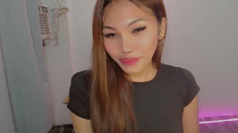 Snapshot of shealana69 chatting on December 2024 03:54:02 PM MY IG Shealana69 online show from December 2024 03:54:02 PM