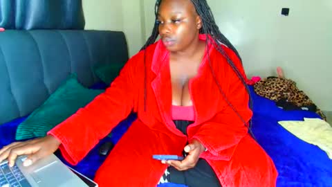 shee13 online show from October 2025 10:25:02 PM