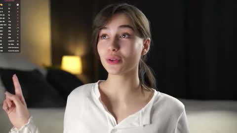 Tessa online show from November 2025 02:22:01 AM