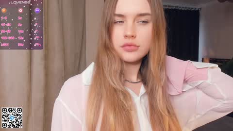 Snapshot of sheenaeast chatting on December 2024 07:04:02 AM Violet online show from December 2024 07:04:02 AM