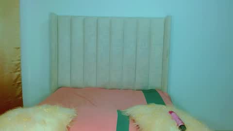 sheessy online show from November 2025 05:17:01 AM