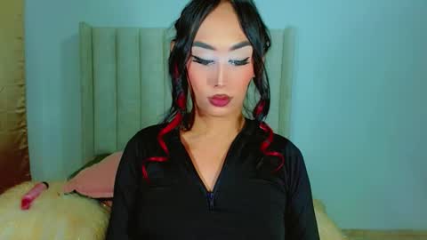 sheessy online show from December 2025 11:08:02 AM