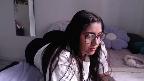 Heidy  online show from May 2026 12:44:02 PM