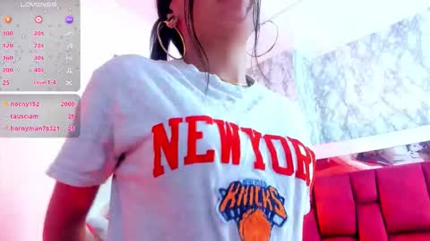 Snapshot of sheilly_brown chatting on January 2026 03:38:01 PM sheilly_brown online show from January 2026 03:38:01 PM