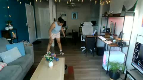 Snapshot of sheilyn_smith chatting on July 2026 02:07:01 AM sheilyn_smith online show from July 2026 02:07:01 AM