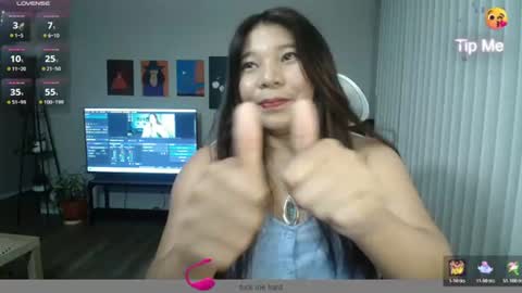 Snapshot of sheilyn_smith chatting on July 2026 06:55:01 AM sheilyn_smith online show from July 2026 06:55:01 AM
