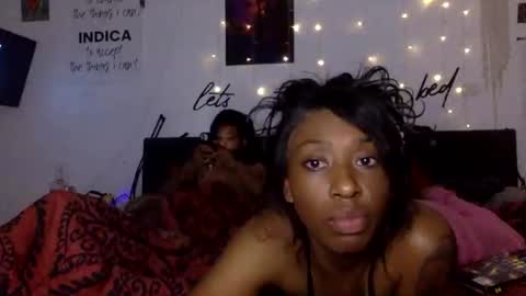 Lola online show from November 2025 04:56:01 AM