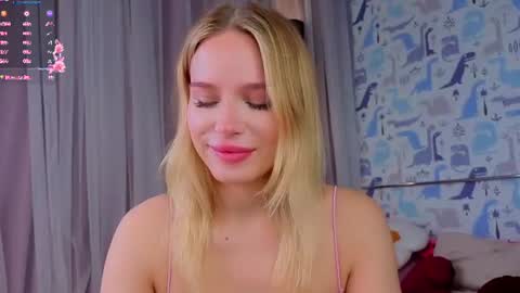 Snapshot of sheliamuyres chatting on July 2026 01:41:01 AM Lina online show from July 2026 01:41:01 AM