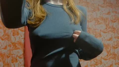 Erika online show from December 2024 10:54:02 PM