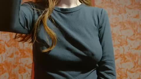 Erika online show from January 2025 03:00:02 AM