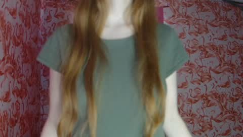 Erika online show from April 2026 09:45:02 PM