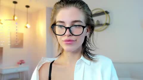 Alex online show from September 2025 01:49:02 AM