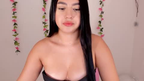 Snapshot of shellyrayhs1 chatting on March 2026 05:08:02 AM Shelly rayhs online show from March 2026 05:08:02 AM