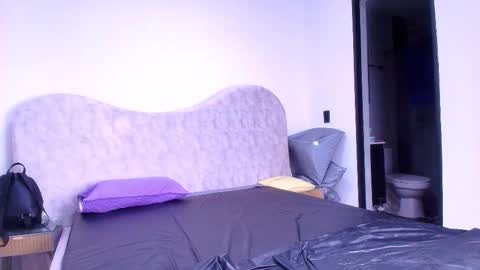 Shelsy online show from November 2025 11:53:01 AM