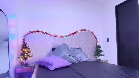 Shelsy online show from December 2025 11:52:02 AM