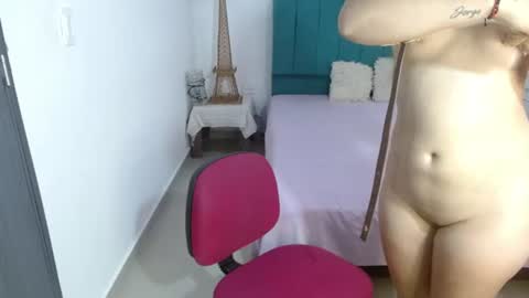 Snapshot of shenahot_ chatting on July 2026 09:57:01 PM Shena online show from July 2026 09:57:01 PM
