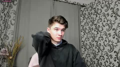 Snapshot of sherlockmax chatting on September 2025 03:48:02 PM Max online show from September 2025 03:48:02 PM