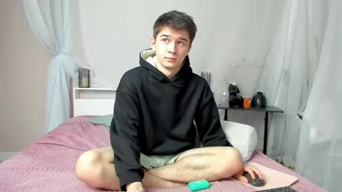 Snapshot of sherlockmax chatting on January 2026 10:31:02 AM Max online show from January 2026 10:31:02 AM