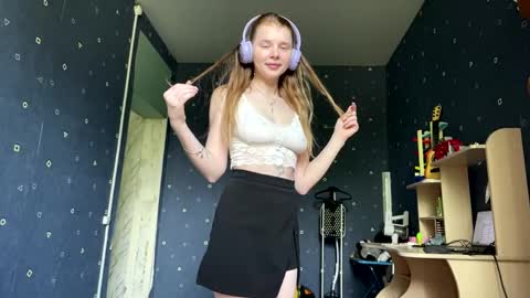 Snapshot of sherlyncreagh chatting on May 2026 08:21:02 AM Kaayy online show from May 2026 08:21:02 AM