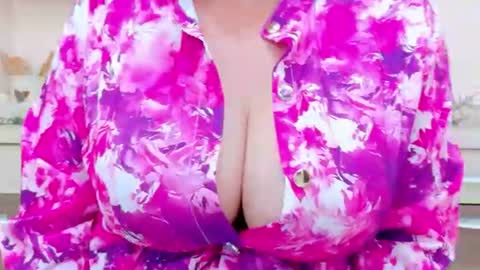 Snapshot of sherry_french chatting on July 2026 06:20:01 PM Sherry online show from July 2026 06:20:01 PM