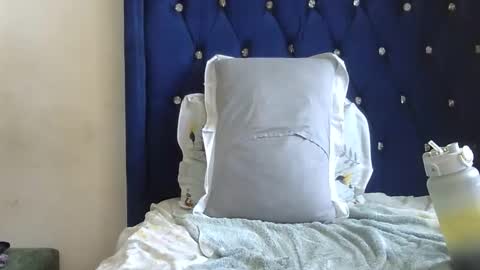 sherry_l online show from November 2025 10:37:01 AM