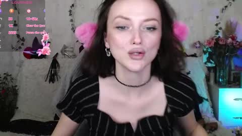 Snapshot of sheslike_firstlove chatting on November 2025 03:56:02 PM Vanessa online show from November 2025 03:56:02 PM