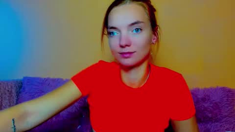 Alexis online show from October 2025 06:41:02 PM