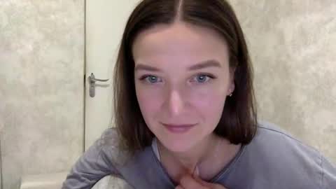 Snapshot of shining_pearl chatting on November 2025 08:08:01 PM Jesica online show from November 2025 08:08:01 PM